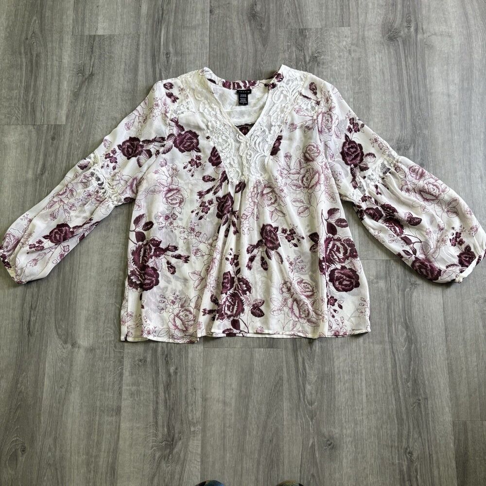Torrid Floral Sheer Chiffon Top Shirt Blouse Women's Size 2, 2X White Purple - Picture 2 of 11